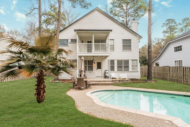 75 Autumn Branch Drive, The Woodlands, TX 77382