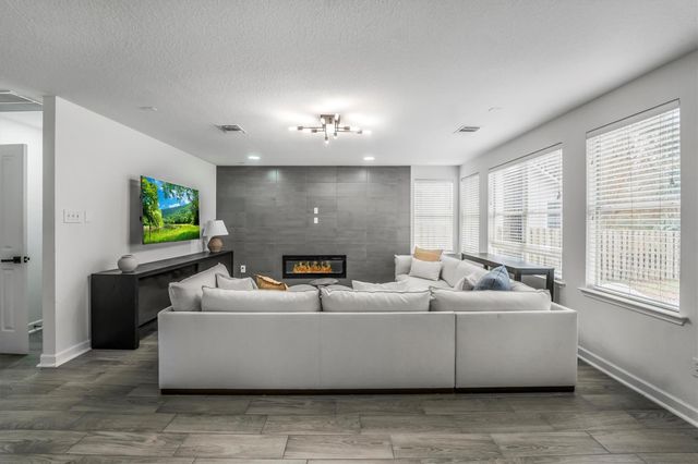 75 Autumn Branch Drive, The Woodlands, TX 77382