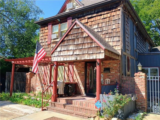 62 S Valley Street, Kansas City, KS 66102