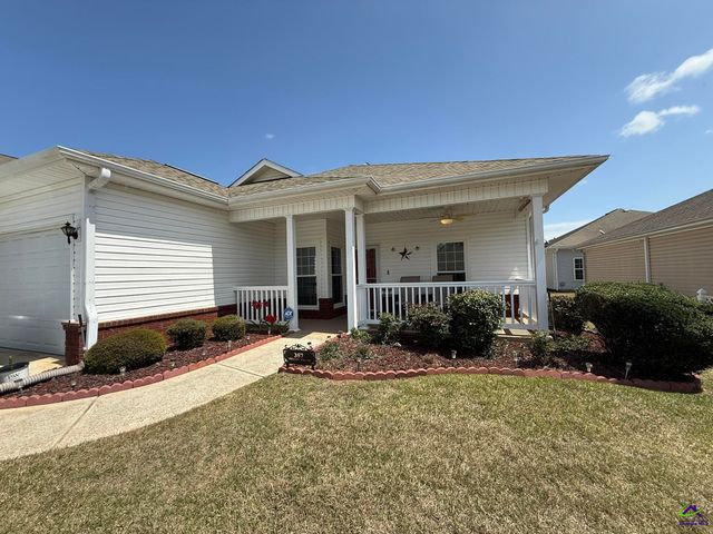 357 Spyglass Hill Drive, Perry, GA 31069
