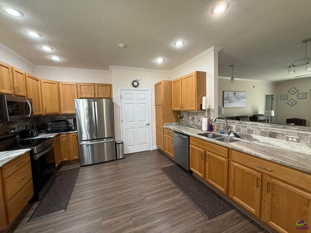 357 Spyglass Hill Drive, Perry, GA 31069