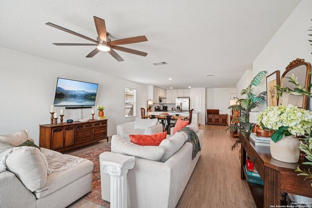 31811 Blackgum, Bulverde, TX 78163
