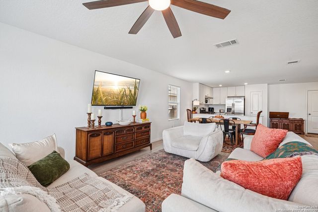 31811 Blackgum, Bulverde, TX 78163