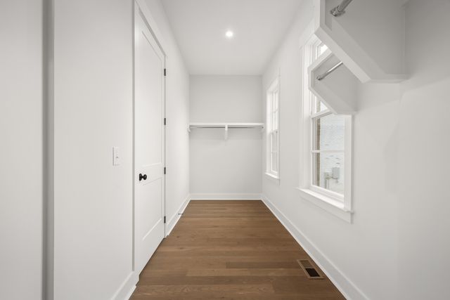 7300 Woodwick Dr, Fairview, TN 37062