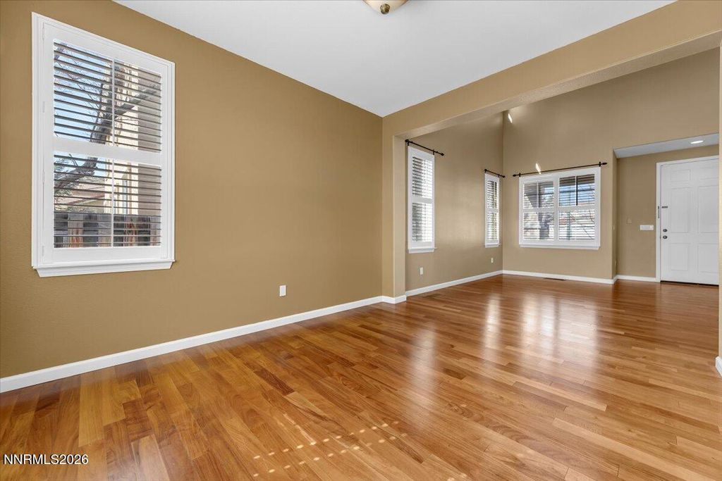 Image 11 of property listing at 2910 Deer Run Drive, Reno, NV 89509