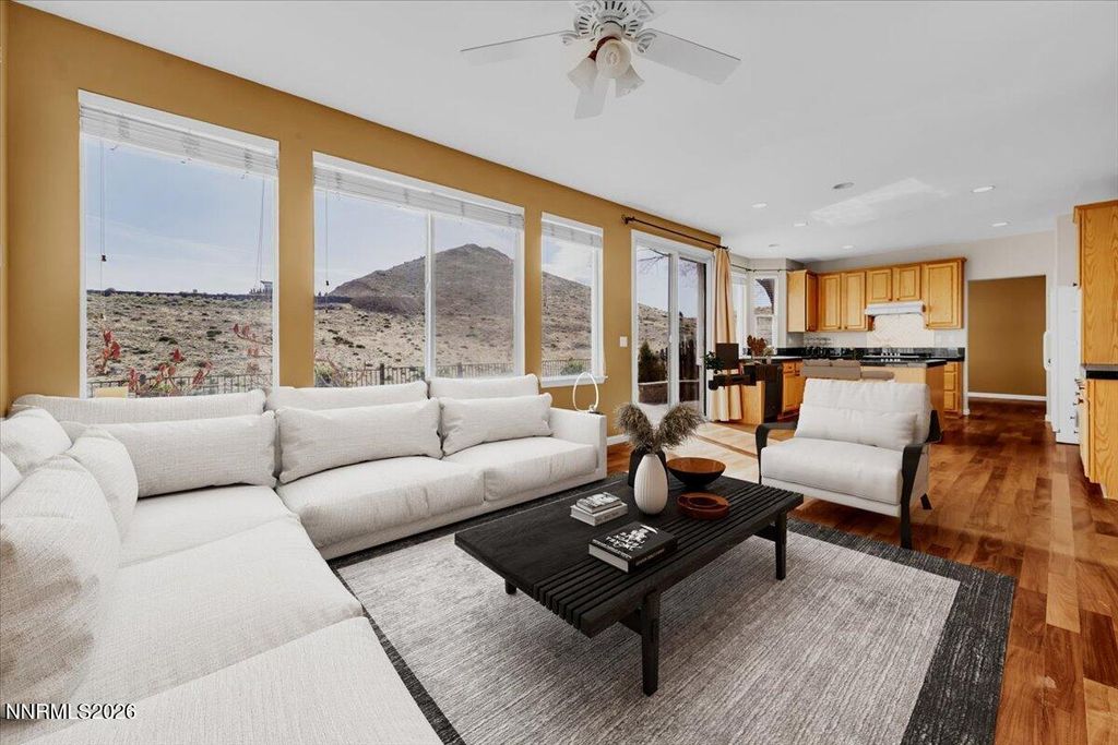 Image 19 of property listing at 2910 Deer Run Drive, Reno, NV 89509