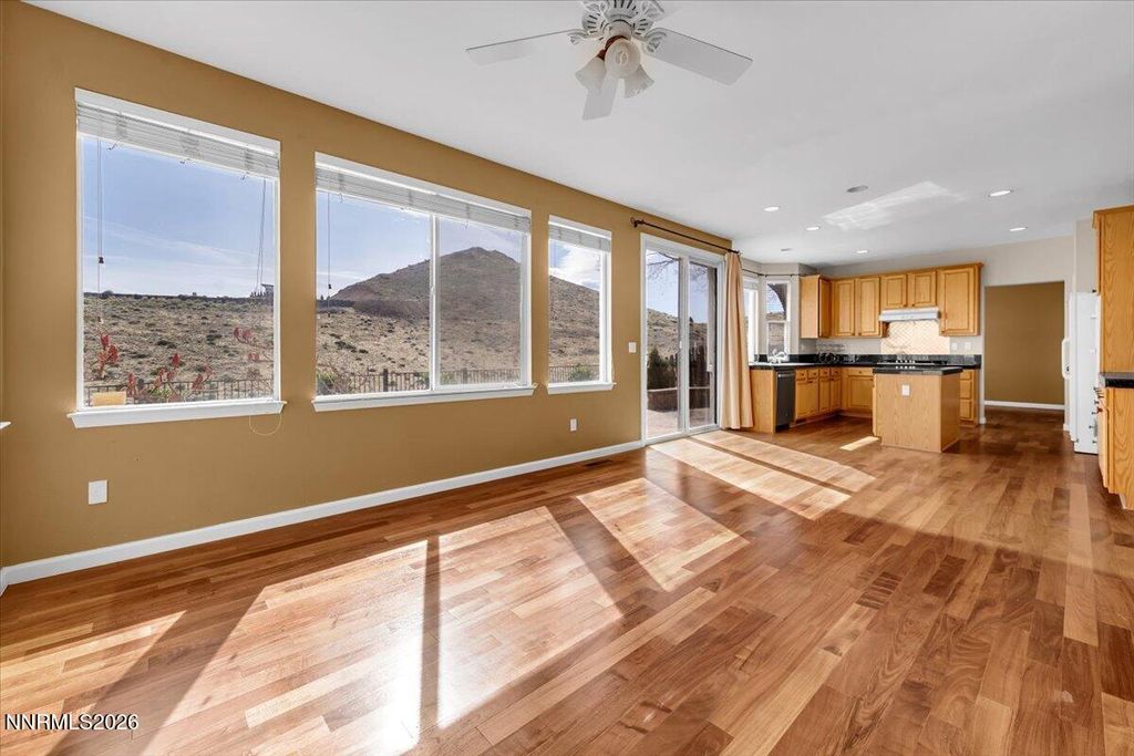 Image 20 of property listing at 2910 Deer Run Drive, Reno, NV 89509