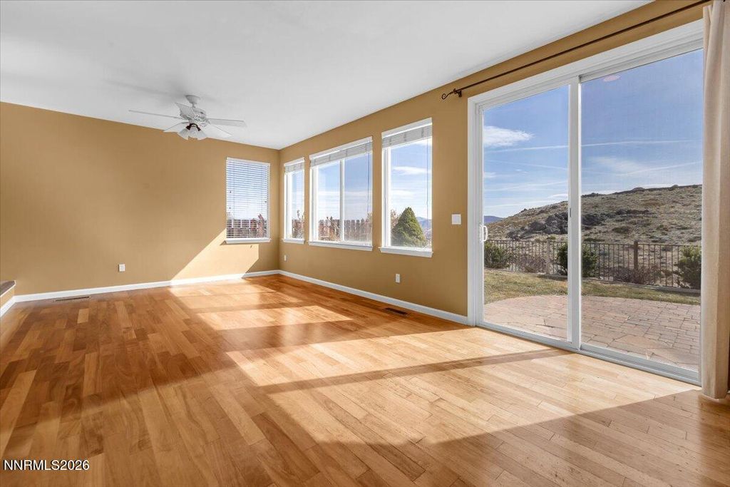 Image 21 of property listing at 2910 Deer Run Drive, Reno, NV 89509