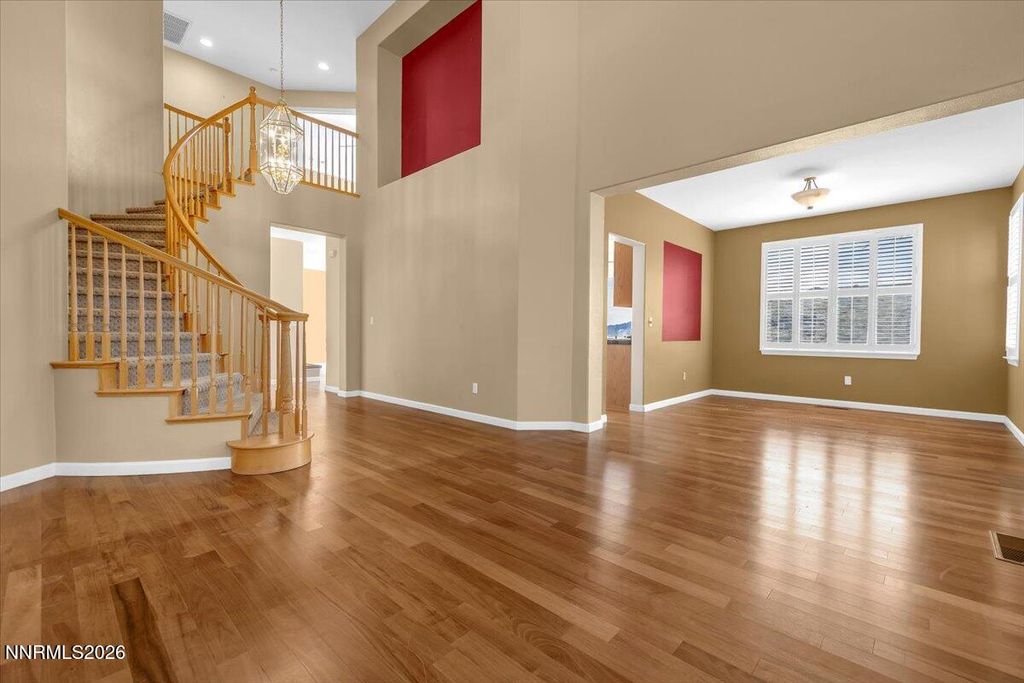 Image 4 of property listing at 2910 Deer Run Drive, Reno, NV 89509