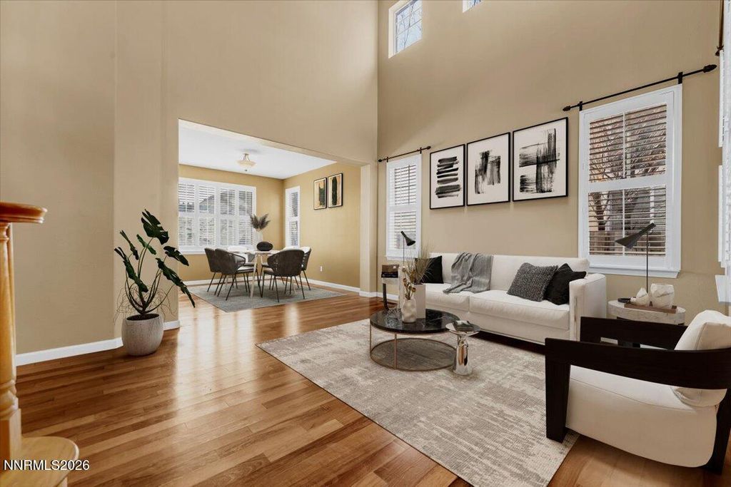 Image 6 of property listing at 2910 Deer Run Drive, Reno, NV 89509