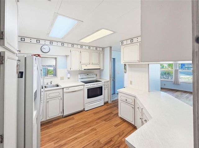 22 S BOBWHITE ROAD, Wildwood, FL 34785