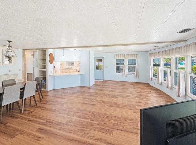 22 S BOBWHITE ROAD, Wildwood, FL 34785