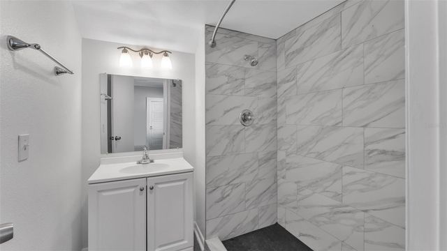 751 AVENUE D SW, Winter Haven, FL 33880