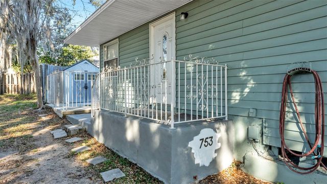 751 AVENUE D SW, Winter Haven, FL 33880