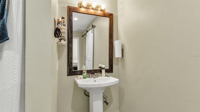 751 AVENUE D SW, Winter Haven, FL 33880