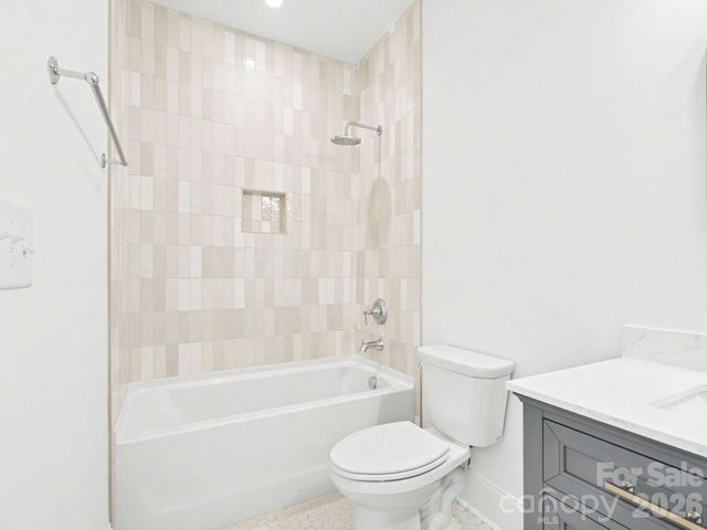 5967 Gate Post Road, Charlotte, NC 28211