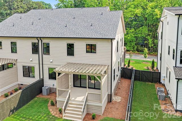 5967 Gate Post Road, Charlotte, NC 28211