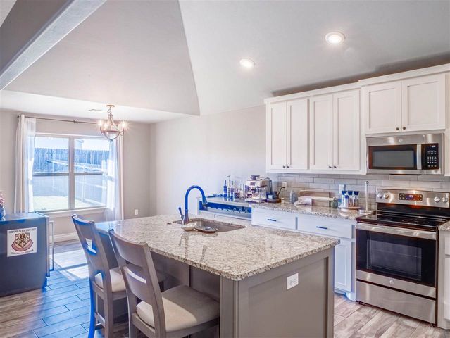 2136 SW 43rd Street, Lawton, OK 73505