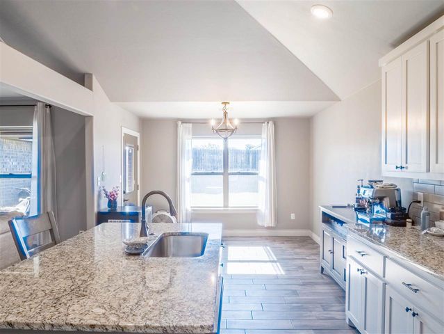 2136 SW 43rd Street, Lawton, OK 73505