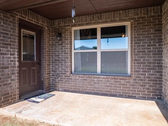 2136 SW 43rd Street, Lawton, OK 73505