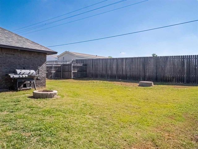 2136 SW 43rd Street, Lawton, OK 73505