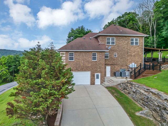 179 Lake Hollow Rd, Woodbury, TN 37190