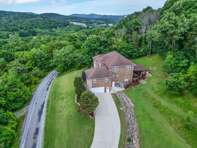 179 Lake Hollow Rd, Woodbury, TN 37190