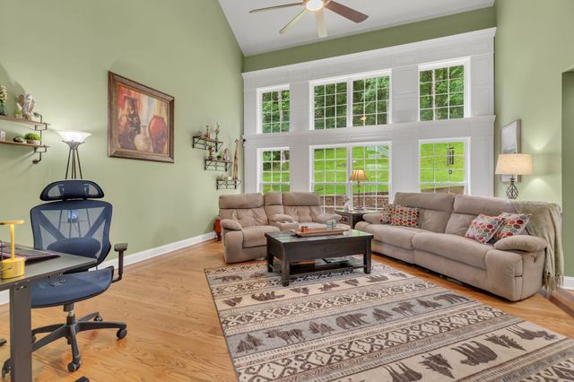 179 Lake Hollow Rd, Woodbury, TN 37190