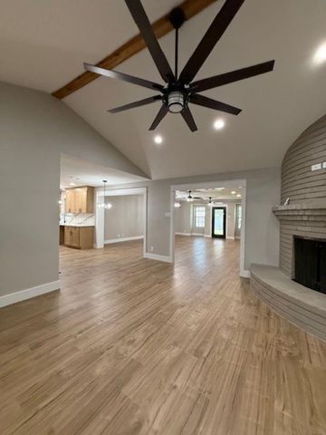 674 Meadowgreen Drive, Port Neches, TX 77651