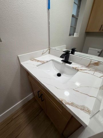 674 Meadowgreen Drive, Port Neches, TX 77651