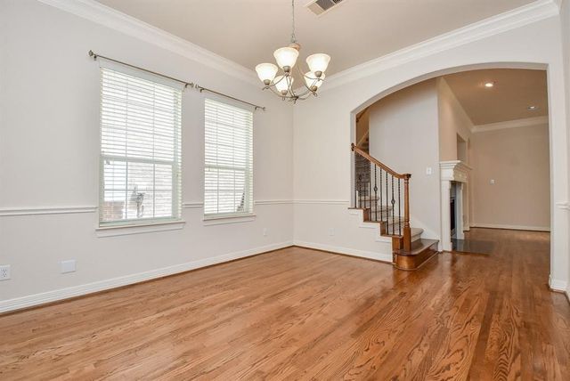 3206 Holly Crossing Drive, Houston, TX 77042