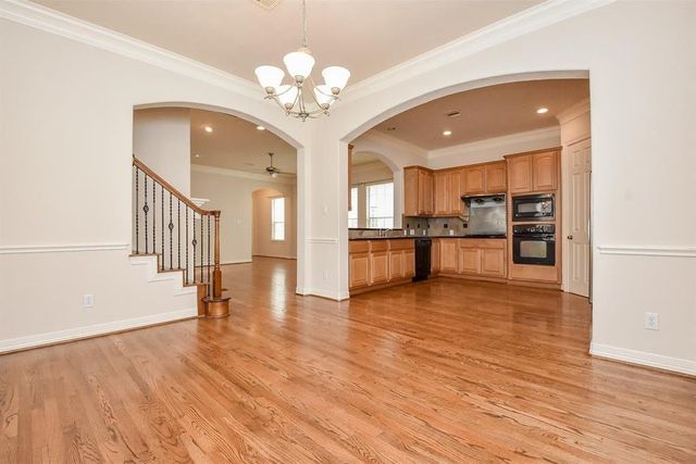 3206 Holly Crossing Drive, Houston, TX 77042