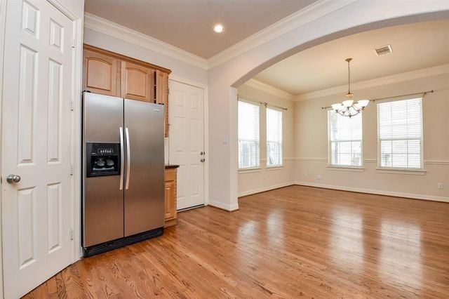 3206 Holly Crossing Drive, Houston, TX 77042