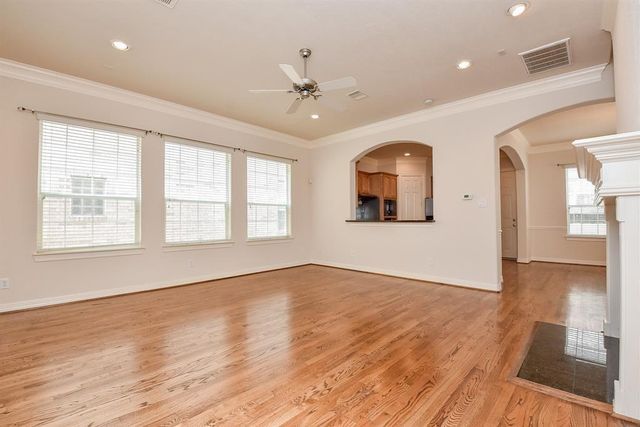 3206 Holly Crossing Drive, Houston, TX 77042