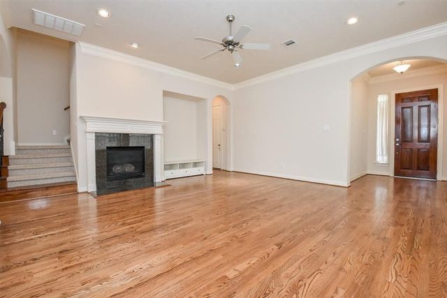 3206 Holly Crossing Drive, Houston, TX 77042