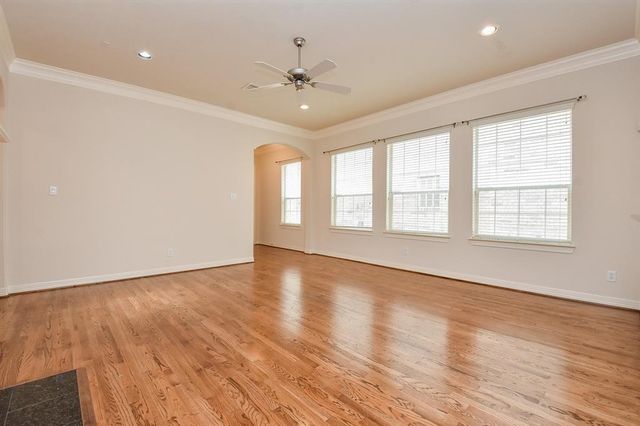 3206 Holly Crossing Drive, Houston, TX 77042