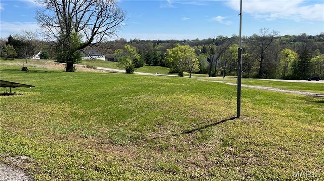 2371 Holtgrewe Road, Washington, MO 63090
