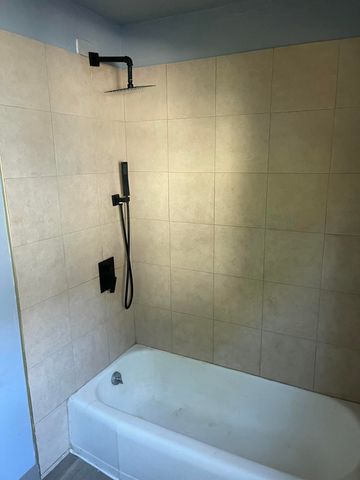 1034 Williams Street, Jackson, MI 49203