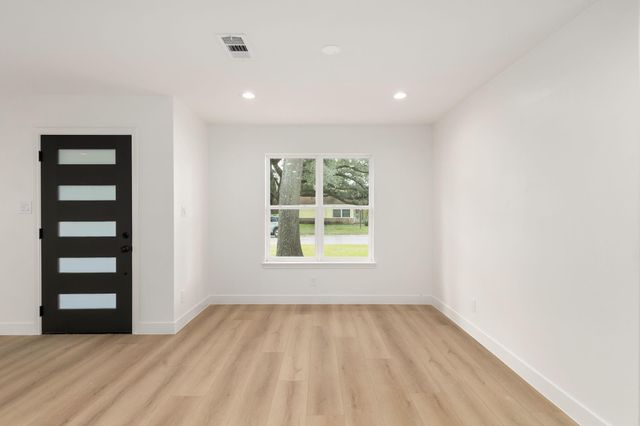 7414 Janak Drive, Houston, TX 77055