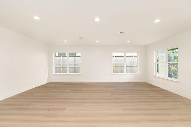 7414 Janak Drive, Houston, TX 77055