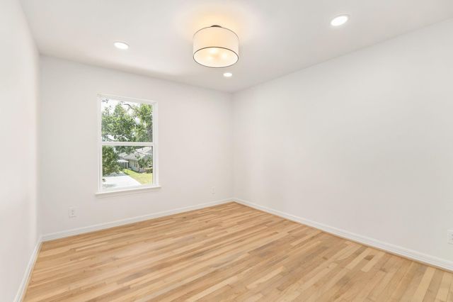 7414 Janak Drive, Houston, TX 77055