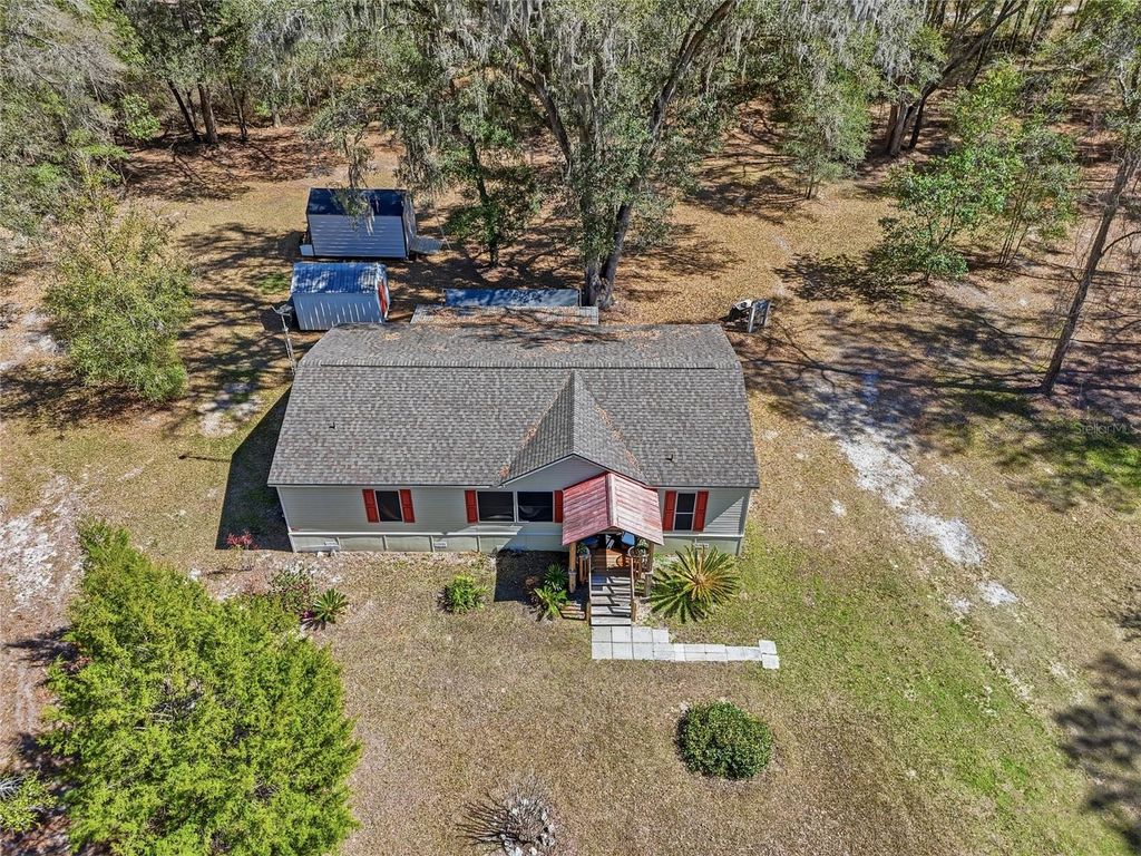 Image 26 of property listing at 1131 SW 166TH STREET, Newberry, FL 32669