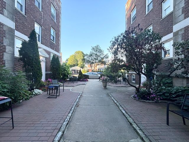 15 Ives Street 6, Beverly, MA 01915