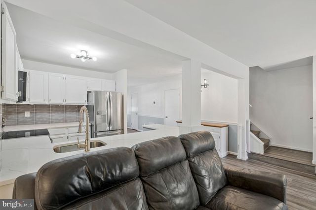 6064 OLD LANDING WAY, Burke, VA 22015