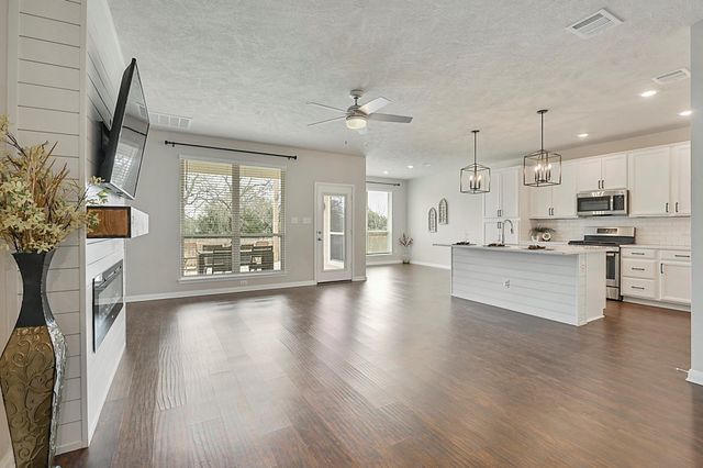 4105 Gregg Court, College Station, TX 77845