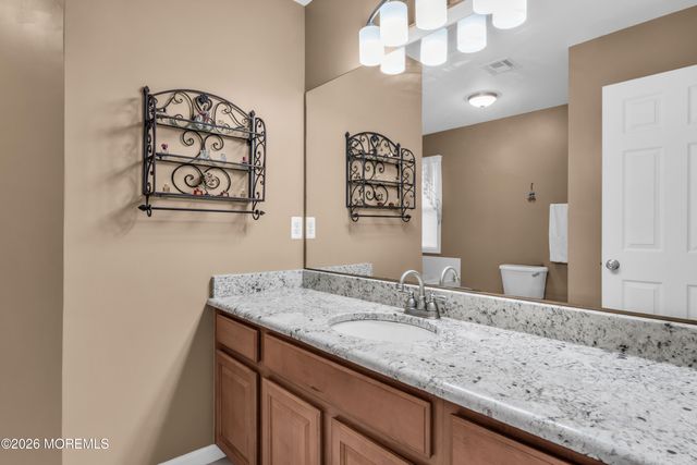 144 Lakeview Court, Toms River, NJ 08753