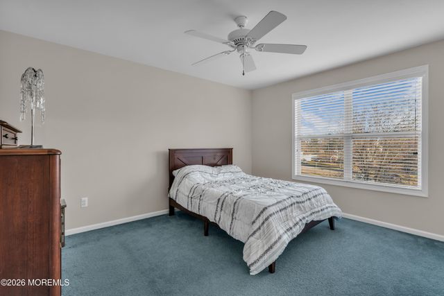 144 Lakeview Court, Toms River, NJ 08753