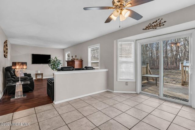 144 Lakeview Court, Toms River, NJ 08753