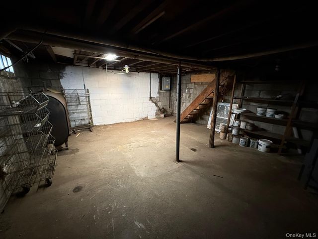 182 Maple Hill Road, Huntington, NY 11743