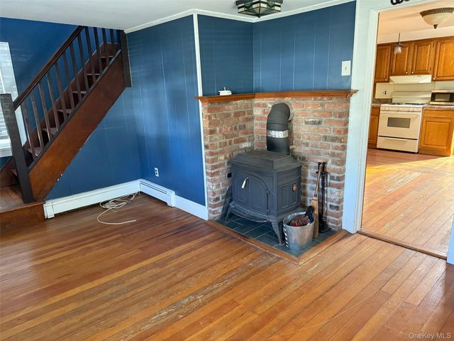 182 Maple Hill Road, Huntington, NY 11743